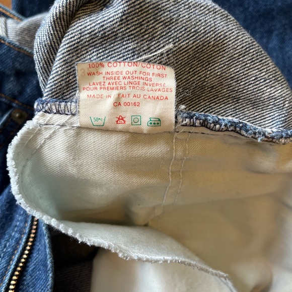 Distressed LEVI’S 619 Jeans - Picture 4 of 4